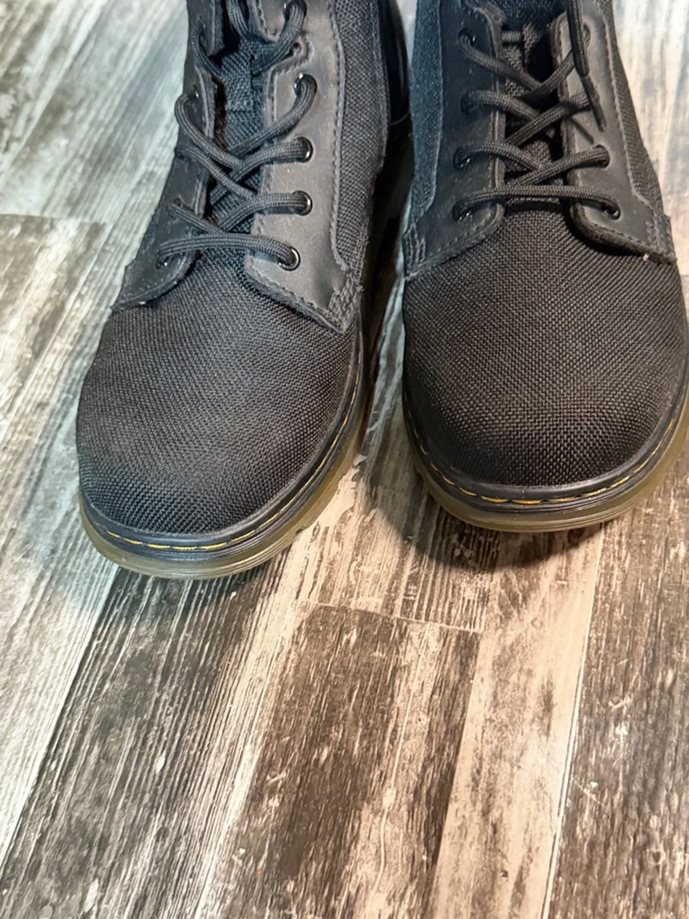 Dr. Martens Combs Junior Boot